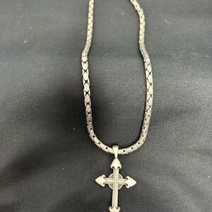 Silver tone Bico Templar cross and chain
